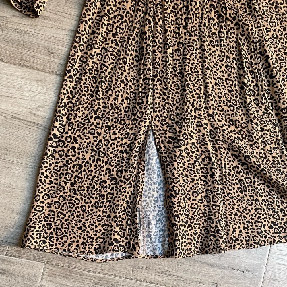 Reformation Animal Print Dress 3/4 Sleeve W/Ties Front Slit SZ 12 fits like a 10 - Picture 9 of 16